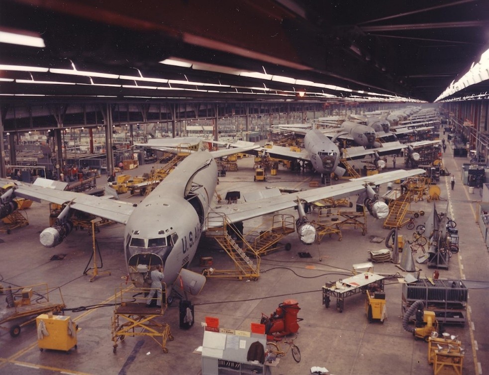Aircraft maintenance and logistics operations in a hangar
